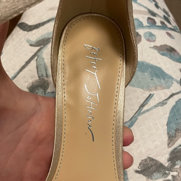 Betsey Johnson x David’s Bridal Block Heels - Picture 7 of 9